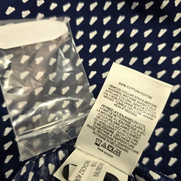 EXPRESS Extra Slim White Cloud Print Button Up [49] - Picture 5 of 5